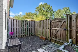 2844 Dover Ln, Falls Church, VA 22042 - Photo 17