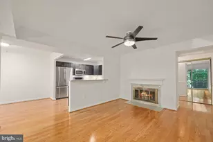 11721 Karbon Hill Ct, Reston, VA 20191 - Photo 9