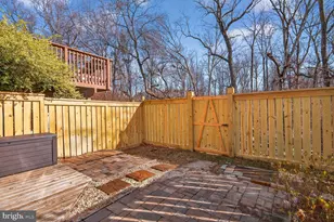 1548 Poplar Grove Dr, Reston, VA 20194 - Photo 7