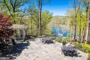658 Live Oak Dr, McLean, VA 22101 - Photo 1