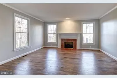 2082 Hunters Crest Way, Vienna, VA 22181 - Photo 11