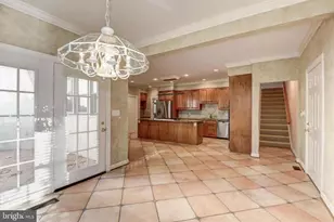 2082 Hunters Crest Way, Vienna, VA 22181 - Photo 27