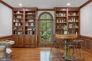 2404 Oakmont Ct, Oakton, VA 22124 - Photo 9