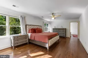 2404 Oakmont Ct, Oakton, VA 22124 - Photo 25