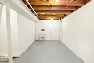 8219 Doctor Craik Ct, Alexandria, VA 22306 - Photo 25