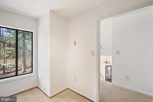 2203 Hunters Run Dr, Reston, VA 20191 - Photo 13