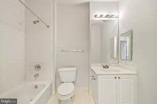 12913 Alton Square, Herndon, VA 20170 - Photo 23