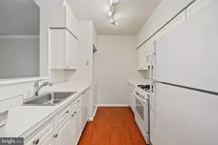 12913 Alton Square, Herndon, VA 20170 - Photo 15