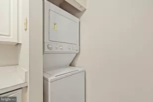 12913 Alton Square, Herndon, VA 20170 - Photo 25