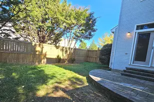 13120 Misty Glen Ln, Fairfax, VA 22033 - Photo 17