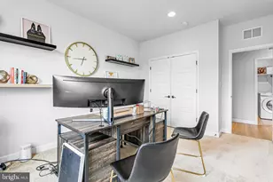 12307 W Oaks Dr, Fairfax, VA 22030 - Photo 37