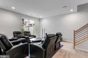 12307 W Oaks Dr, Fairfax, VA 22030 - Photo 21