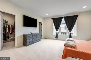 12307 W Oaks Dr, Fairfax, VA 22030 - Photo 31