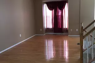 2503 Clover Field Cir, Herndon, VA 20171 - Photo 3