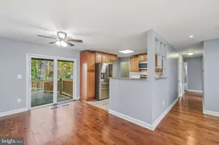 8817 Lagrange St, Lorton, VA 22079 - Photo 9