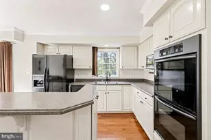 5503 Teak Ct, Alexandria, VA 22309 - Photo 7