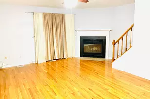 14816 Lynhodge Ct, Centreville, VA 20120 - Photo 7