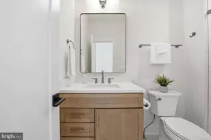 612 Gibson Cir SW, Vienna, VA 22180 - Photo 53