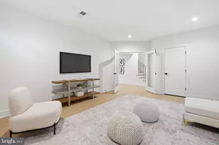 612 Gibson Cir SW, Vienna, VA 22180 - Photo 57