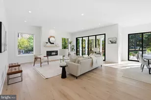 612 Gibson Cir SW, Vienna, VA 22180 - Photo 9