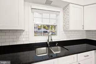 13116 Penndale Ln, Fairfax, VA 22033 - Photo 13