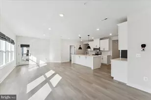 12850 Mosaic Pk Wy, Herndon, VA 20171 - Photo 9