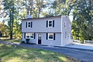 8426 Woodlawn St, Alexandria, VA 22309 - Photo 3