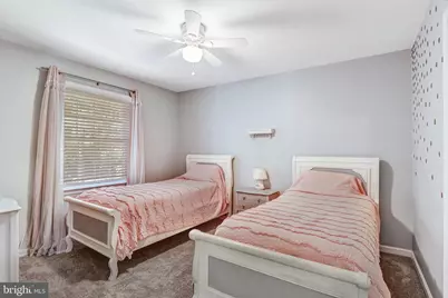 15277 Surrey House Way, Centreville, VA 20120 - Photo 29