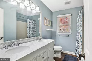 15277 Surrey House Way, Centreville, VA 20120 - Photo 31