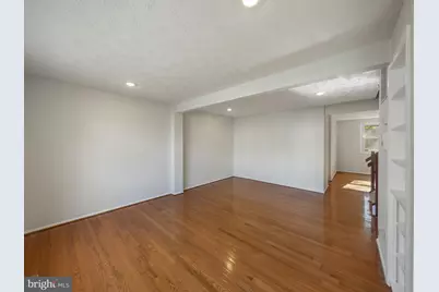 8027 Tyson Oaks Circle, Vienna, VA 22182 - Photo 3