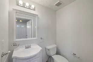 8027 Tyson Oaks Cir, Vienna, VA 22182 - Photo 23