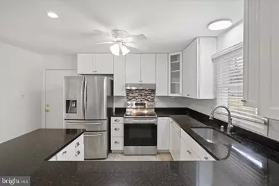 836 Utterback Store Road, Great Falls, VA 22066 - Photo 3