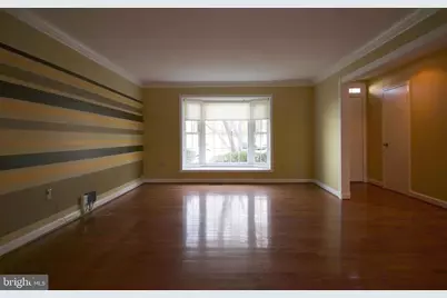 8072 Sleepy View Lane, Springfield, VA 22153 - Photo 5