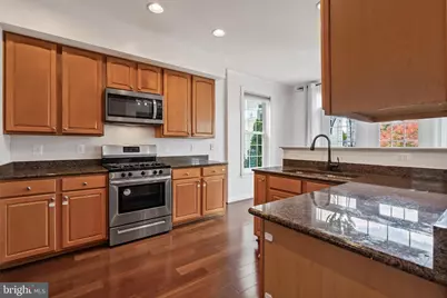 13600 Salk Street #131, Herndon, VA 20171 - Photo 3