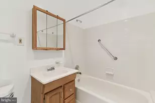 2724 Berryland Dr, Oakton, VA 22124 - Photo 33