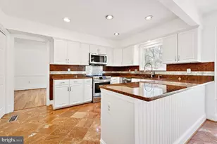 2724 Berryland Dr, Oakton, VA 22124 - Photo 9