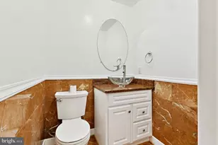 2724 Berryland Dr, Oakton, VA 22124 - Photo 15