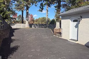 7308 Old Keene Mill Rd, Springfield, VA 22150 - Photo 5