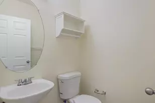 2711 Bellforest Ct, Vienna, VA 22180 - Photo 9