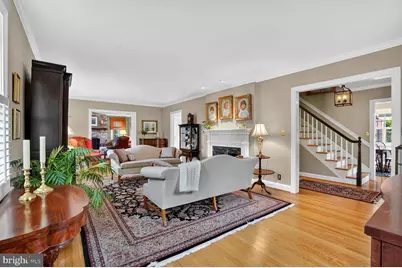 6039 Edgewood Terrace, Alexandria, VA 22307 - Photo 3