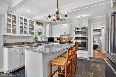 6039 Edgewood Terrace, Alexandria, VA 22307 - Photo 7