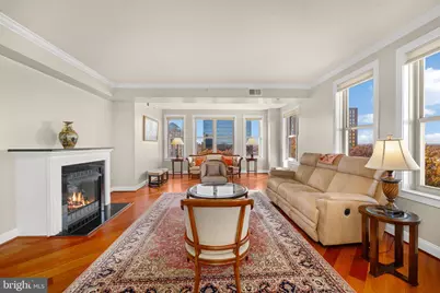 11776 Stratford House Place #907, Reston, VA 20190 - Photo 9