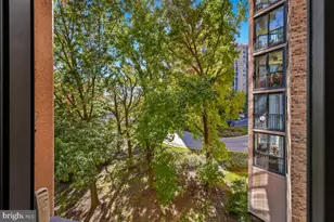 5901 Mt Eagle Dr, Alexandria, VA 22303 - Photo 9