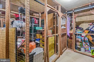 5901 Mt Eagle Dr, Alexandria, VA 22303 - Photo 27