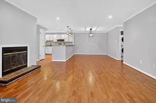 9919 Oakton Terrace Rd, Oakton, VA 22124 - Photo 5