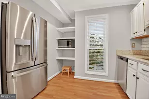 9919 Oakton Terrace Rd, Oakton, VA 22124 - Photo 3