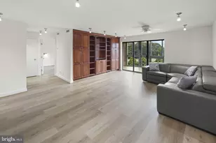 8340 Greensboro Dr, McLean, VA 22102 - Photo 13