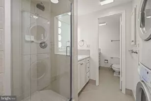 8340 Greensboro Dr, McLean, VA 22102 - Photo 23