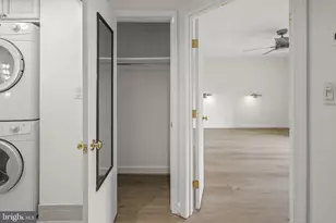 8340 Greensboro Dr, McLean, VA 22102 - Photo 27