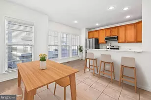 5096 Village Fountain Pl, Centreville, VA 20120 - Photo 15